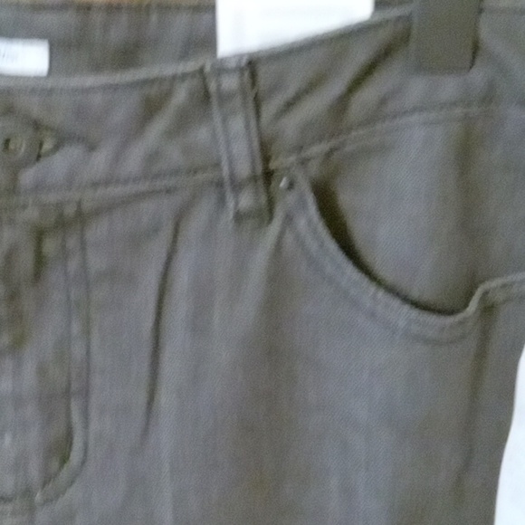 Liz Claiborne Size 14 Stretch Chelsea Jeans Rock Wash - Picture 2 of 10